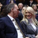 Ish-minatori nga Vushtrria proteston para Kuvendit: “Formoni parlamentin, boll e kënaqet serbin”