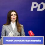 Komandanti i KFOR-it për urat në Mitrovicë: Jashtë kompetencës sonë, por mbështesim dialogun