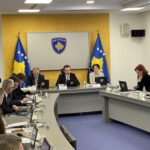 Shtëpia e Bardhë: Trump ndërhyri për të ndalur përshkallëzimin mes Kosovës dhe Serbisë