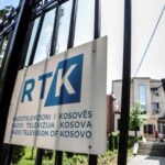 Dy zyrtarë arrestohen për ryshfet, dyshohet se ndihmuan një kandidat të kalojë testin teorik të patentë shoferit