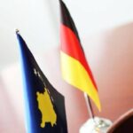 OBILIQ: NJË fëmijë i mitur duke drejtur një automjet