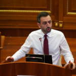 Kanë arritur 85 mijë doza të vaksinës kundër gripit sezonal, vaksinimi nis në tetor