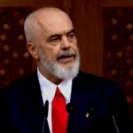 Parisi pret sonte ceremoninë e “Topit të Artë” 2025