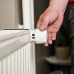 Zyra e Rregullatorit të Energjisë Elektrike (ZRrE) ka ulur çmimin e ngrohjes nga ndërmarrjet publike për konsumatorët në Prishtinë dhe Gjakovë.