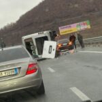 59 aksidente trafiku brenda 24 orëve, 19 të lënduar