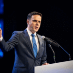 SHBA-ja pezullon procesimin e vizave për Kosovën dhe dhjetëra shtete të tjera